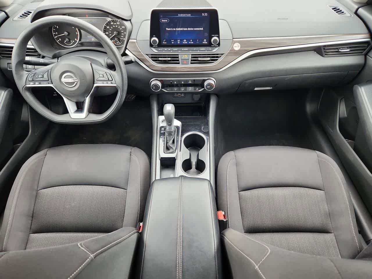 Used 2024 Nissan Altima 2.5 SV FWD image 14