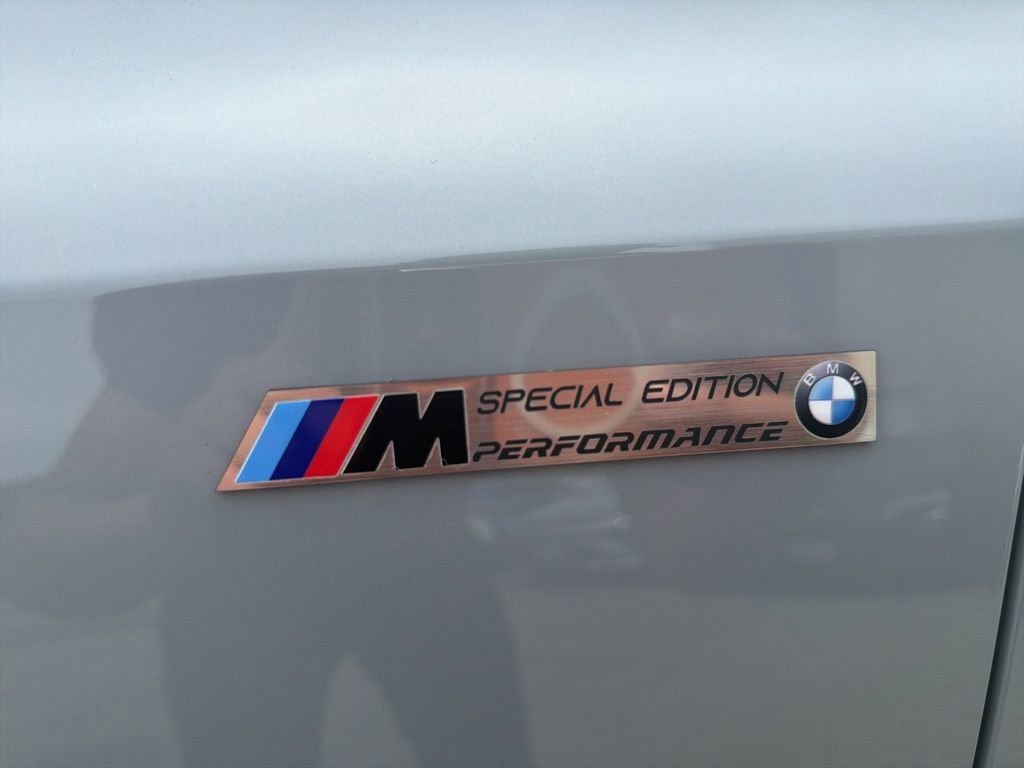 Used 2025 BMW i7 eDrive50 w/ M Sport Package RWD image 12