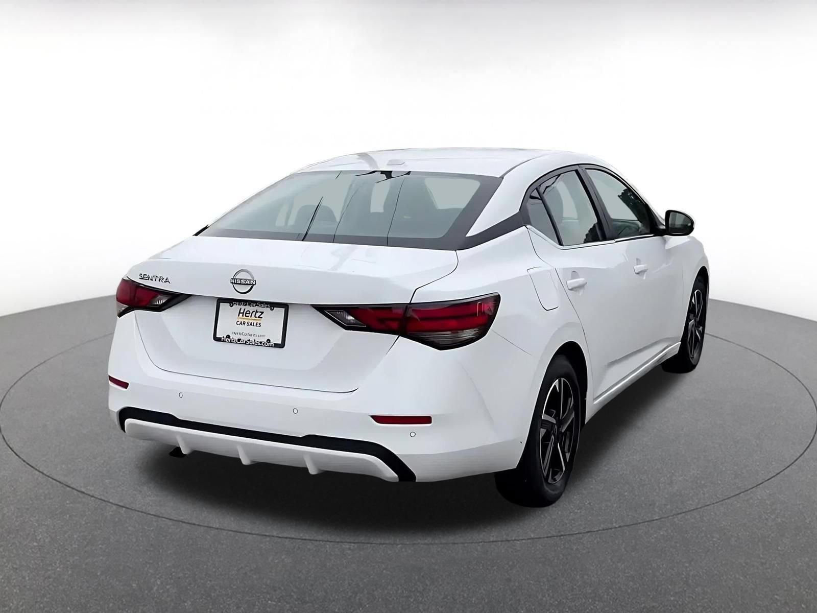 Used 2025 Nissan Sentra SV FWD image 12