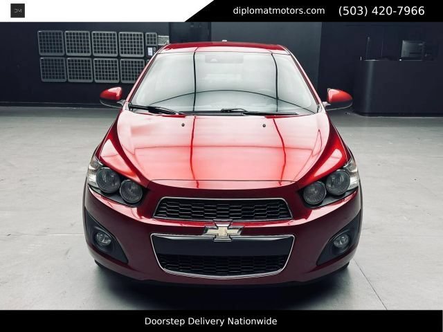 Used 2015 Chevrolet Sonic LT w/ Wheels and Fog Lamp Package FWD image 11