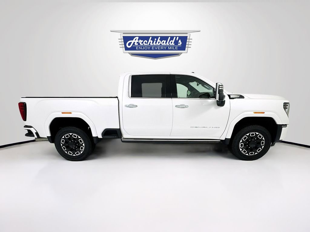 Used 2024 GMC Sierra 3500 Denali Ultimate image 9