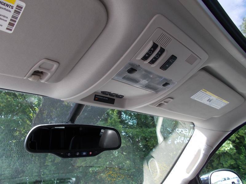 Used 2012 GMC Yukon XL Denali AWD/4WD image 34