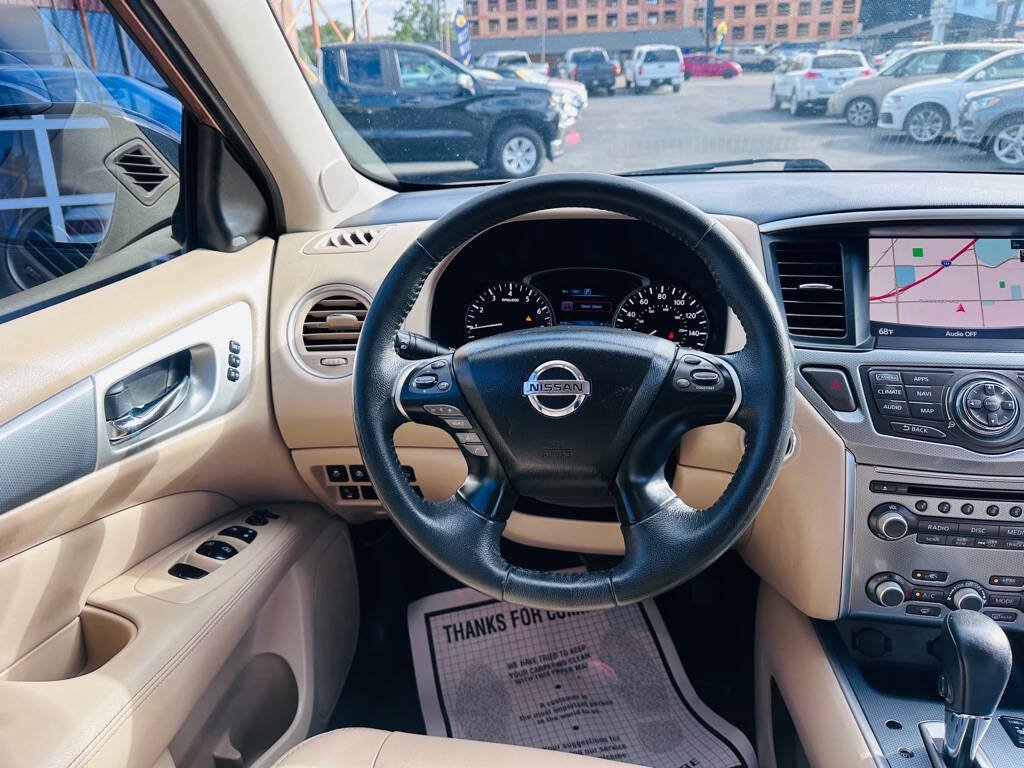 Used 2017 Nissan Pathfinder SL w/ SL Tech Package AWD/4WD image 11