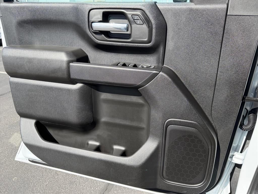 New 2026 Chevrolet Silverado 2500 Custom w/ Custom Value Package image 9