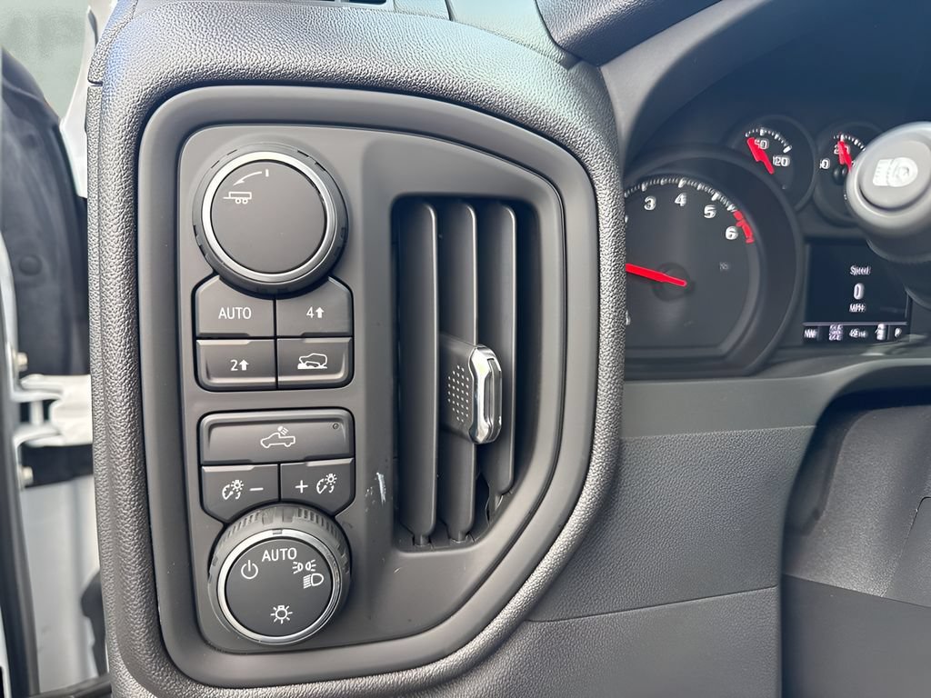 Used 2025 Chevrolet Silverado 1500 Custom w/ Turbomax Blackout Package AWD/4WD image 25