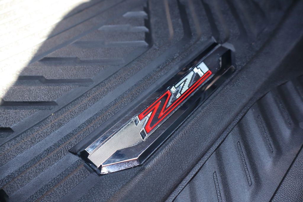 Used 2025 Chevrolet Silverado 1500 Custom Trail Boss w/ LPO, Dark Essentials Package image 49