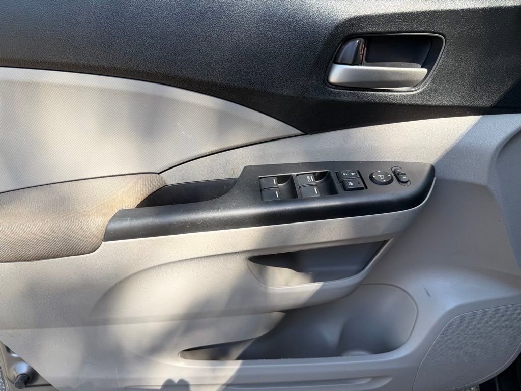 Used 2014 Honda CR-V LX image 16