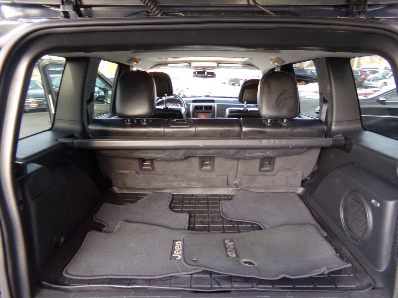 Used 2012 Jeep Liberty Limited Jet w/ Comfort/Convenience Group AWD/4WD image 16