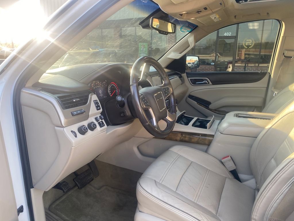 Used 2016 GMC Yukon XL Denali w/ Open Road Package image 37
