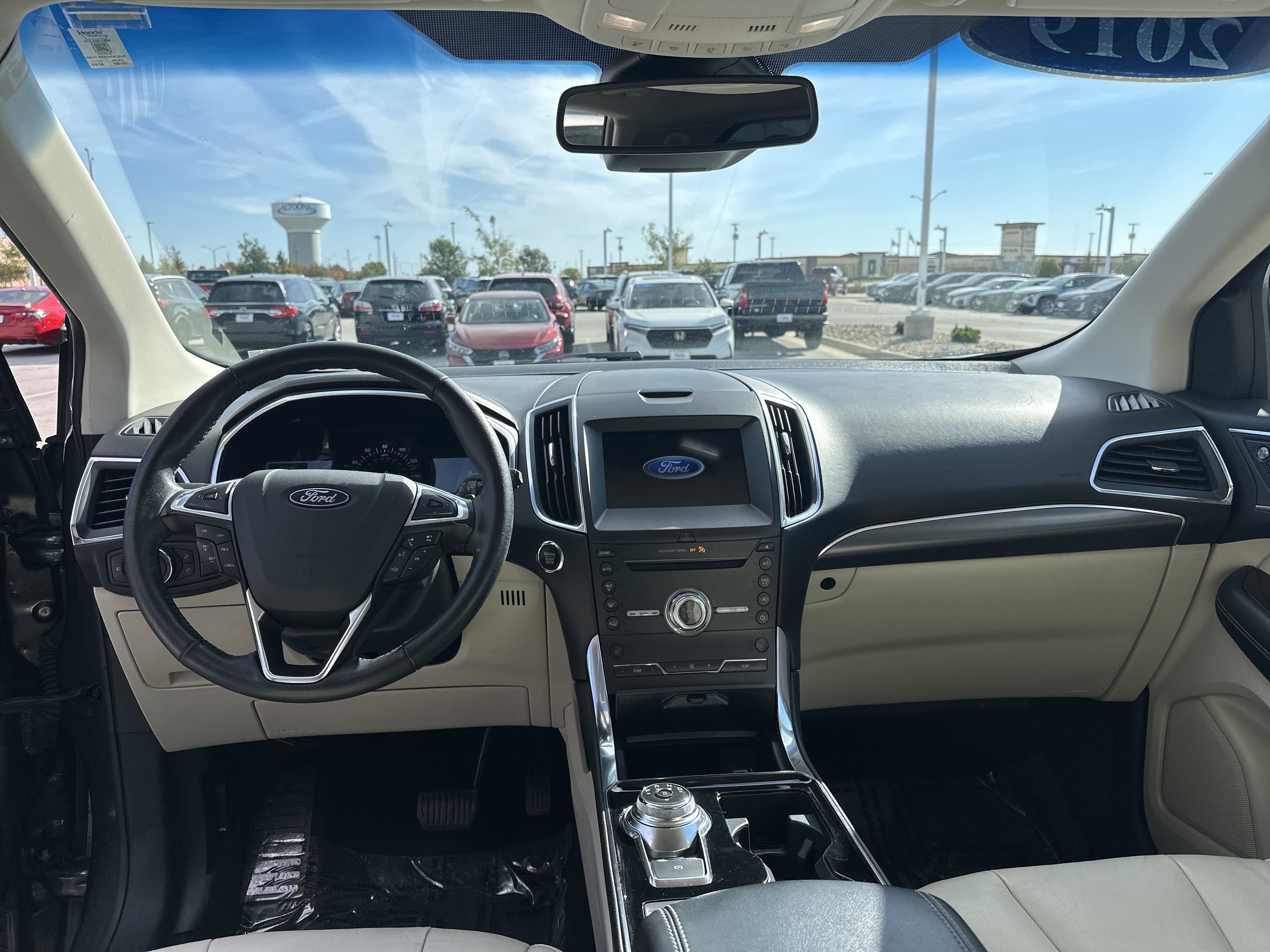 Used 2019 Ford Edge Titanium AWD/4WD image 11