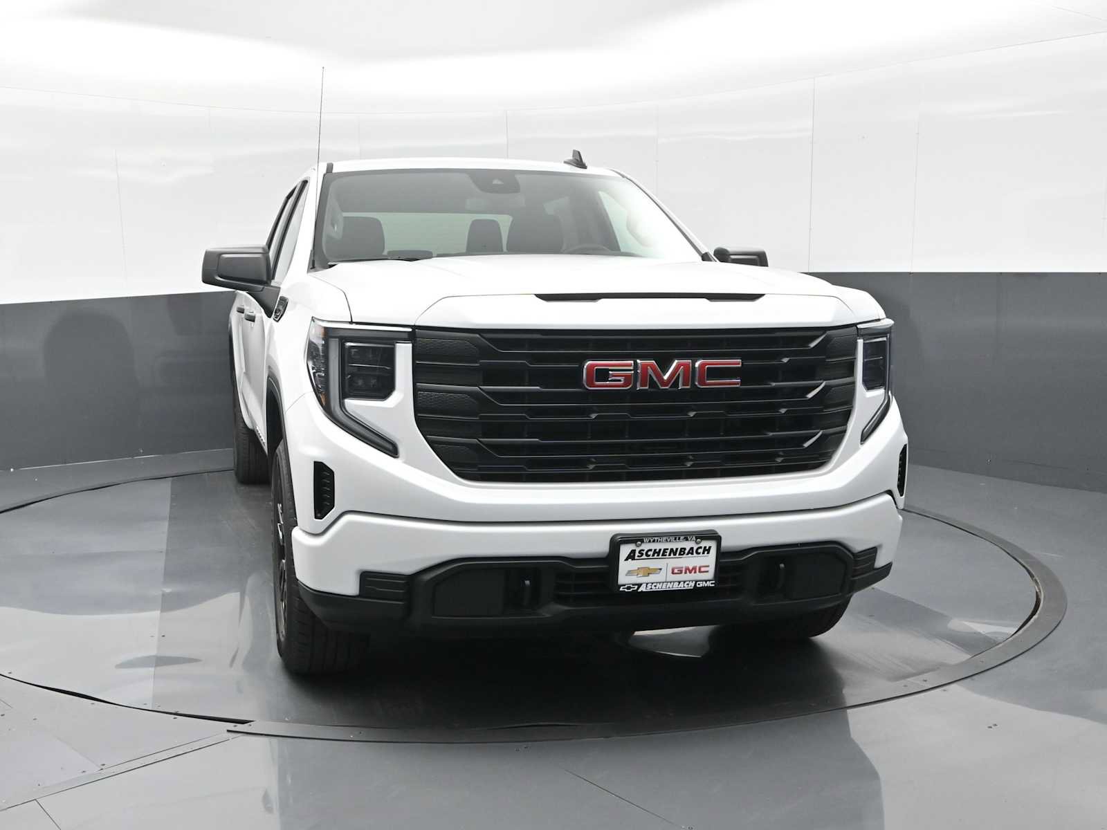 New 2026 GMC Sierra 1500 Pro w/ Graphite Edition image 3
