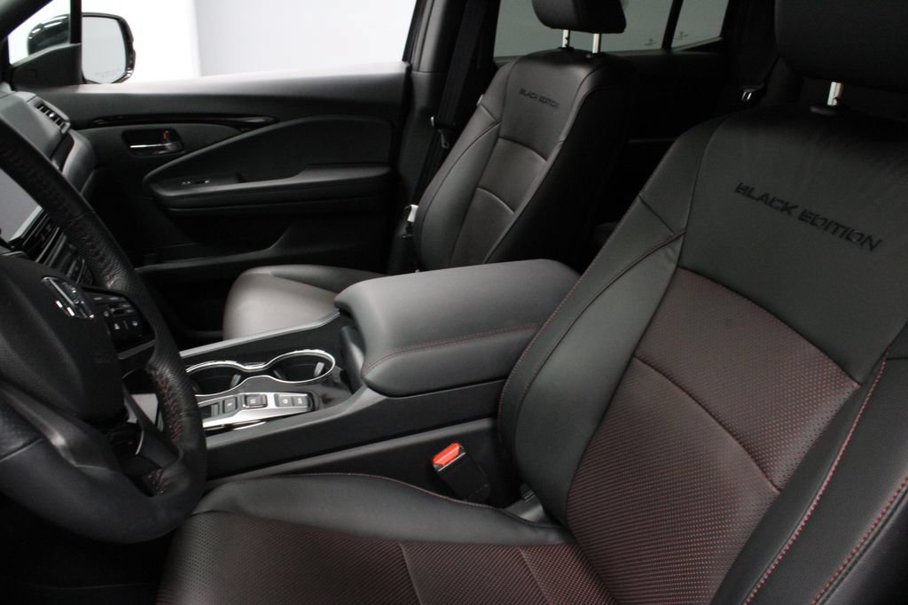 Used 2025 Honda Ridgeline Black Edition image 20