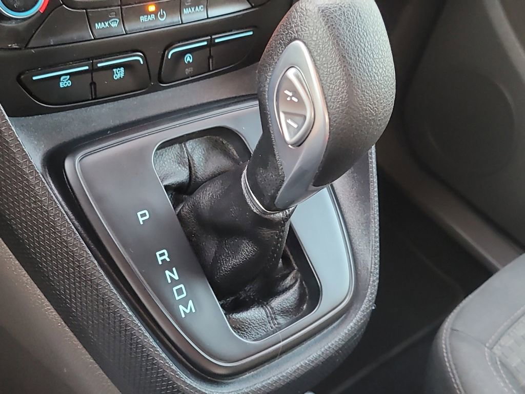 Used 2022 Ford Transit Connect XLT image 22