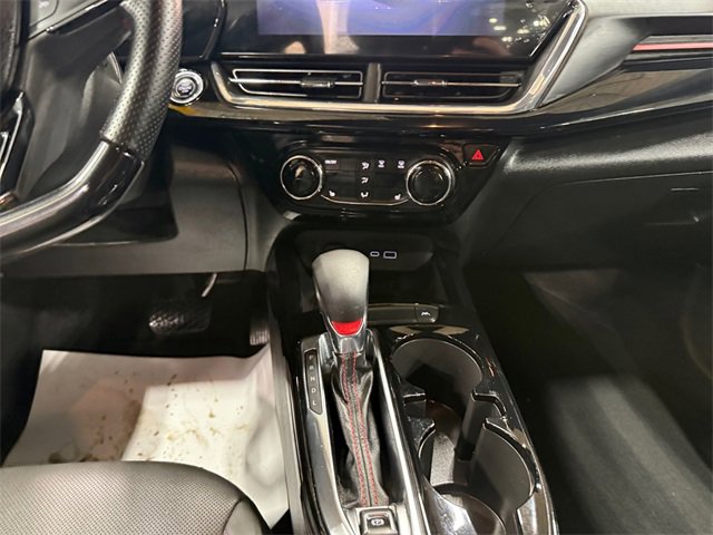 Used 2025 Chevrolet Trax RS w/ Sunroof Package image 11