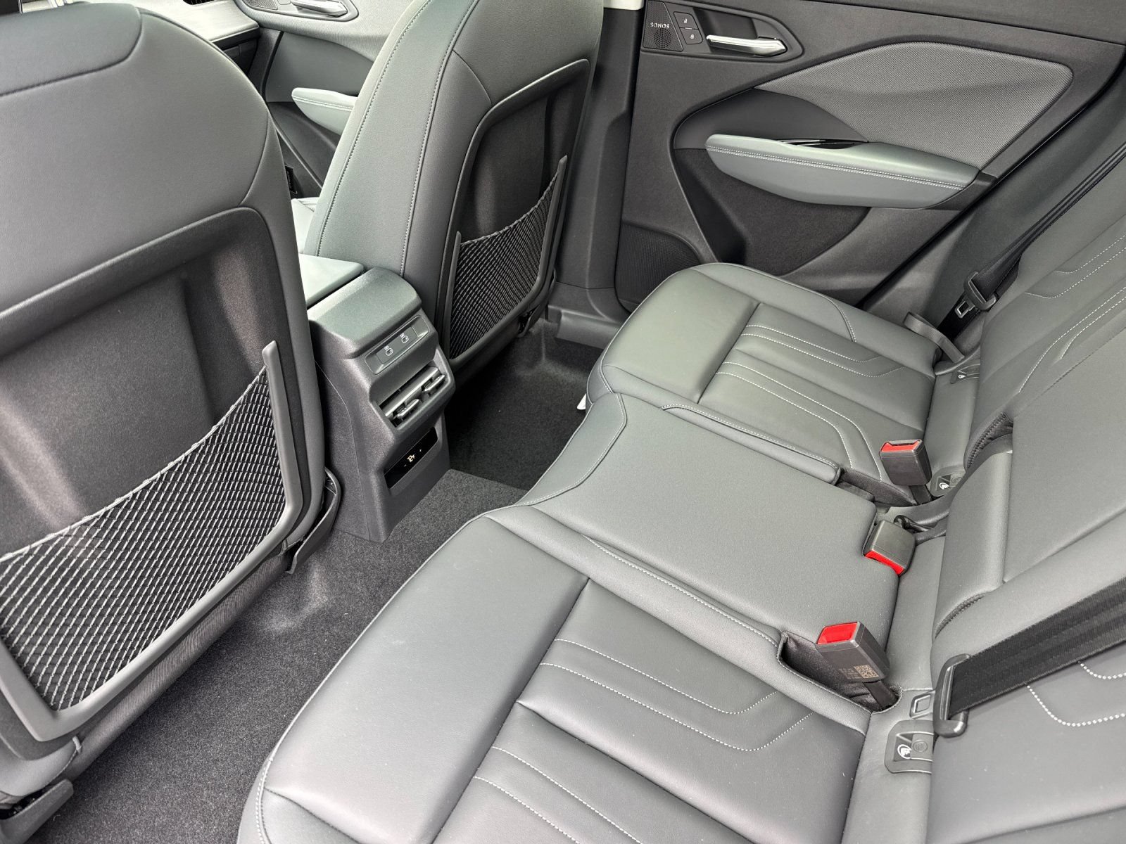 New 2026 Audi Q3 quattro 2.0T AWD/4WD image 9