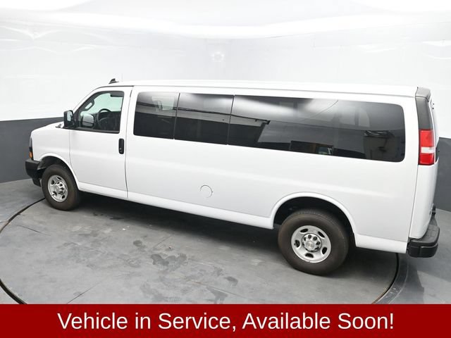 Used 2024 Chevrolet Express 3500 LS RWD image 28