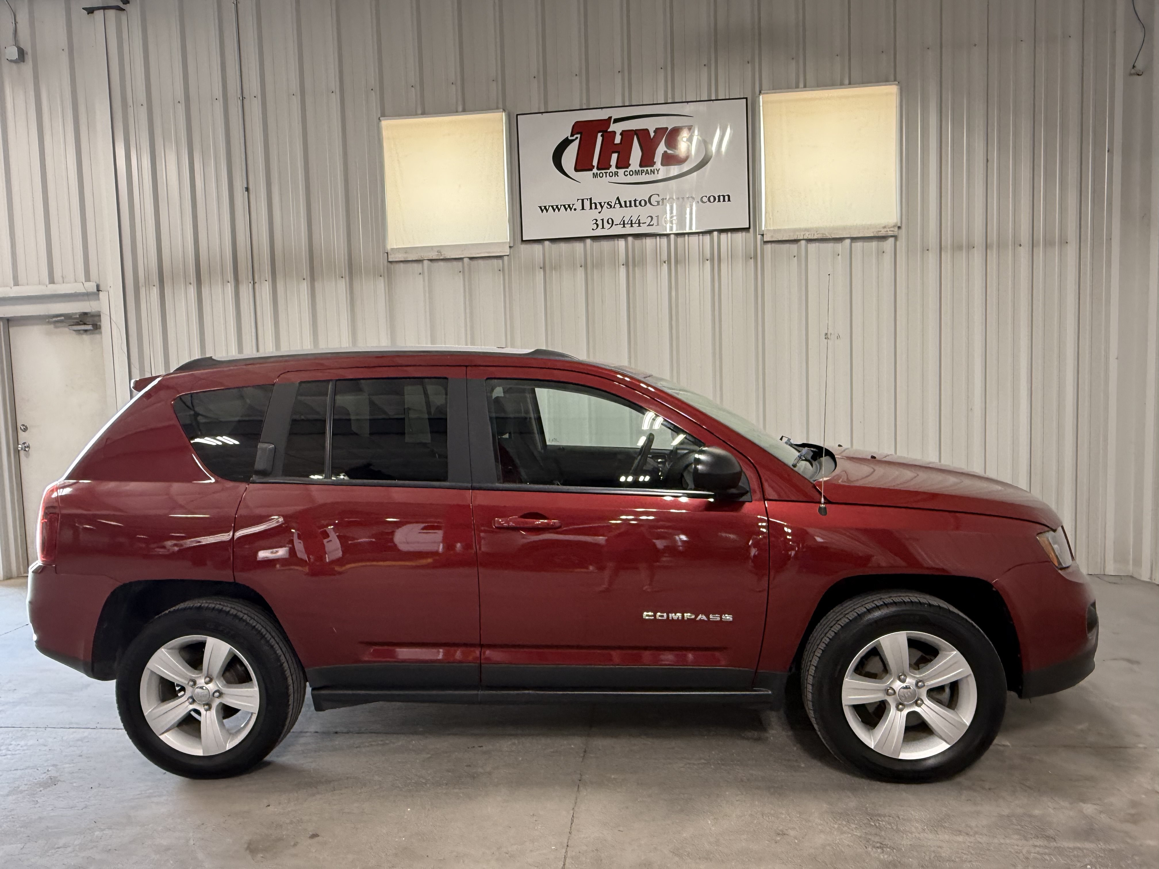 Used 2017 Jeep Compass Sport w/ Power Value Group AWD/4WD image 2