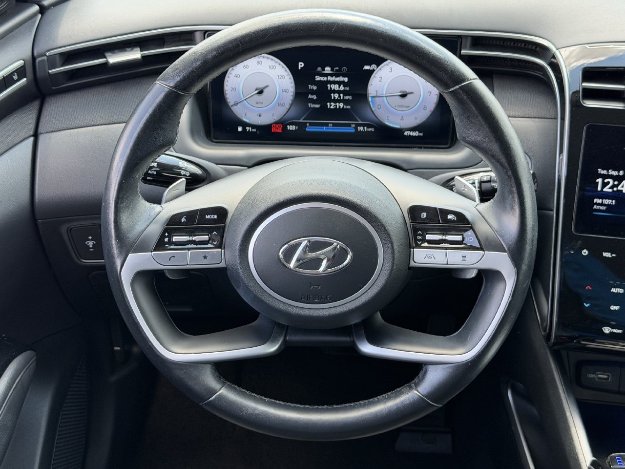 Used 2024 Hyundai Tucson Limited AWD/4WD image 12