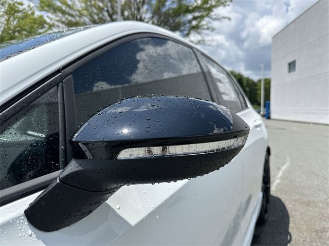 New 2025 Volkswagen Golf R Black Edition image 10