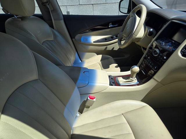 Used 2011 INFINITI EX35 Journey w/ Technology Pkg AWD/4WD image 3