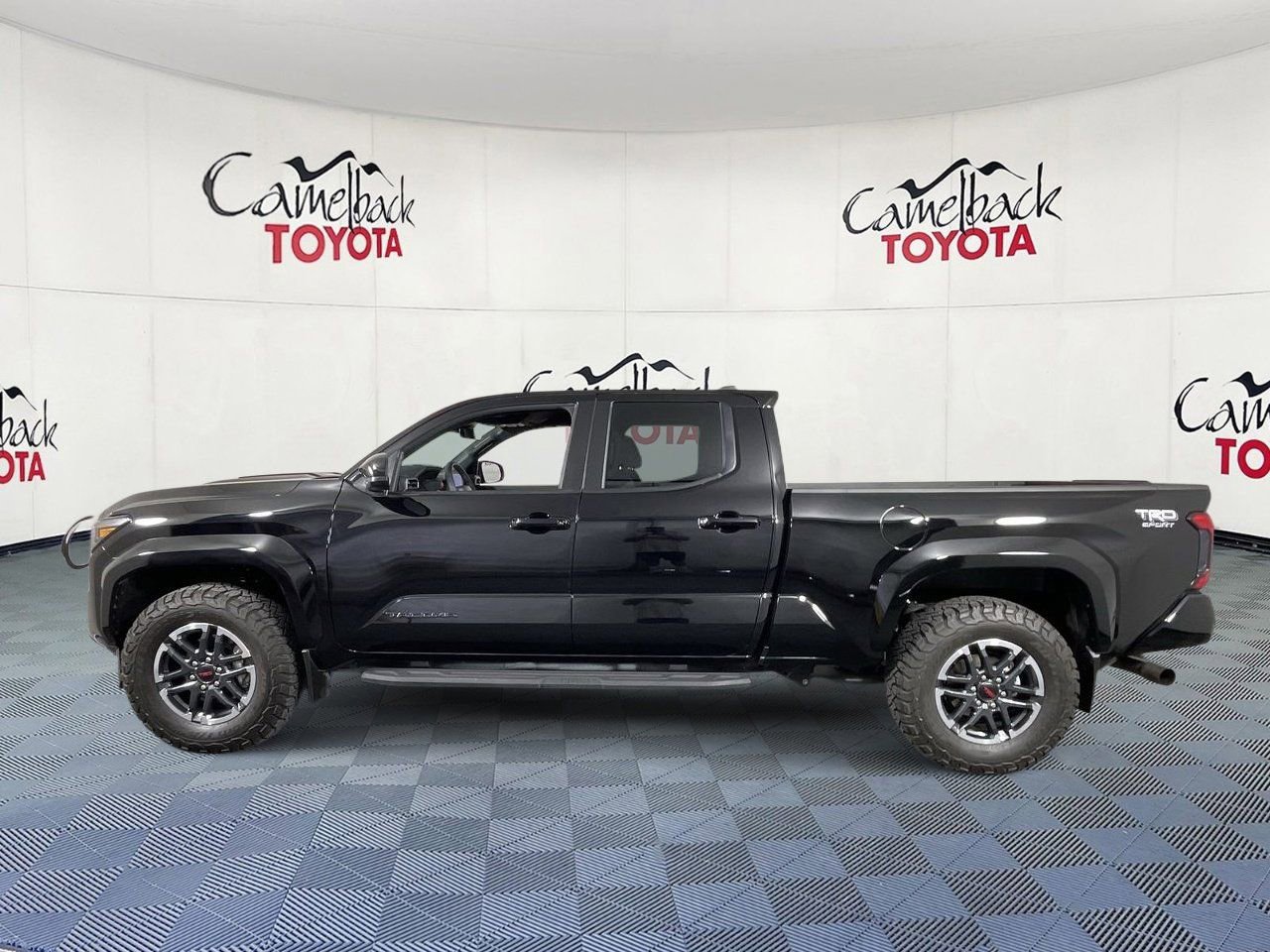 Used 2024 Toyota Tacoma TRD Sport image 4