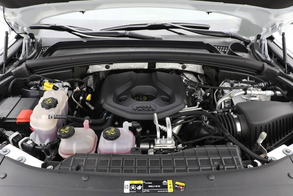 Used 2023 Jeep Grand Cherokee 4WD 4xe image 28