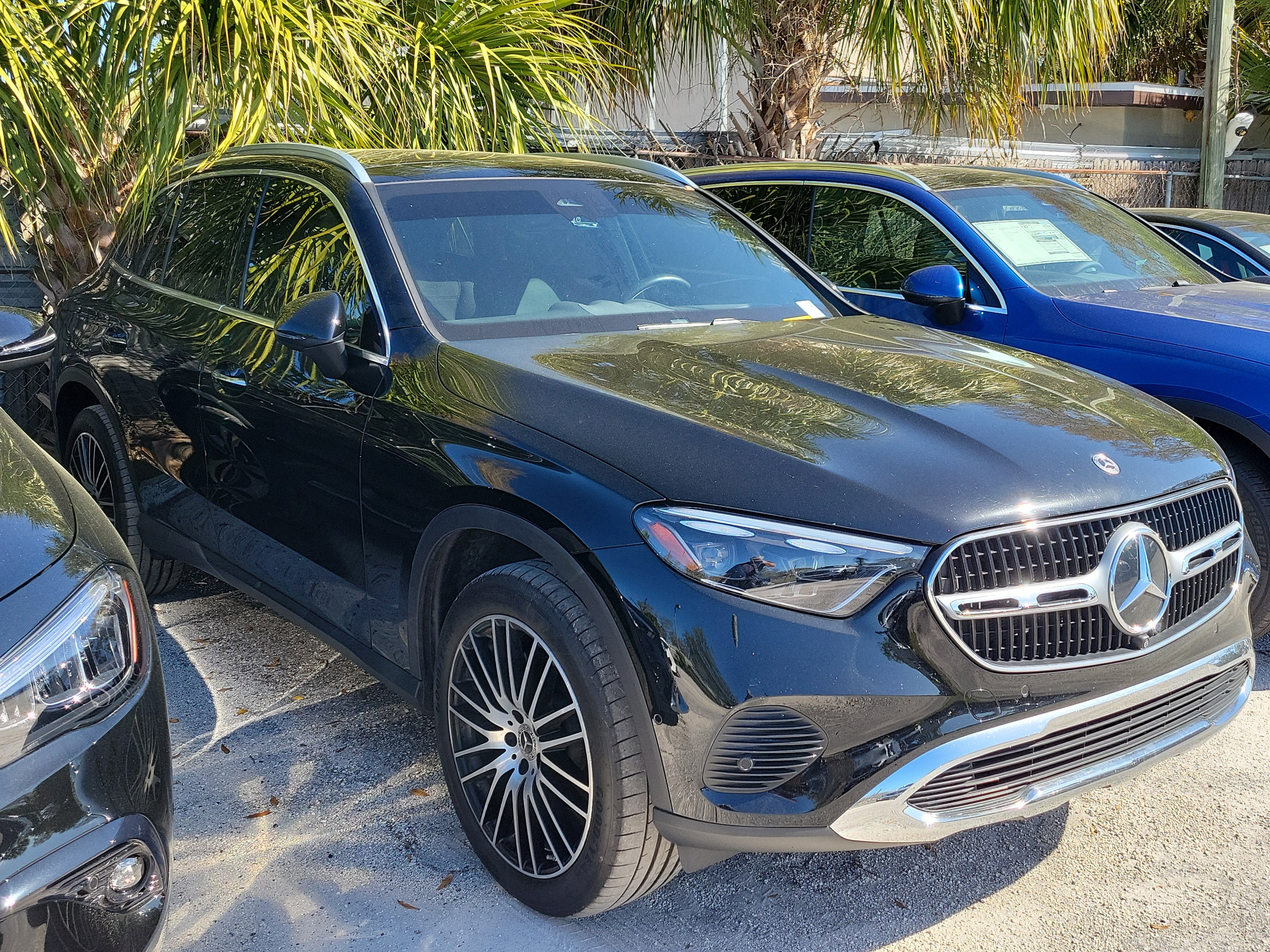 Certified 2023 Mercedes-Benz GLC 300 image 2