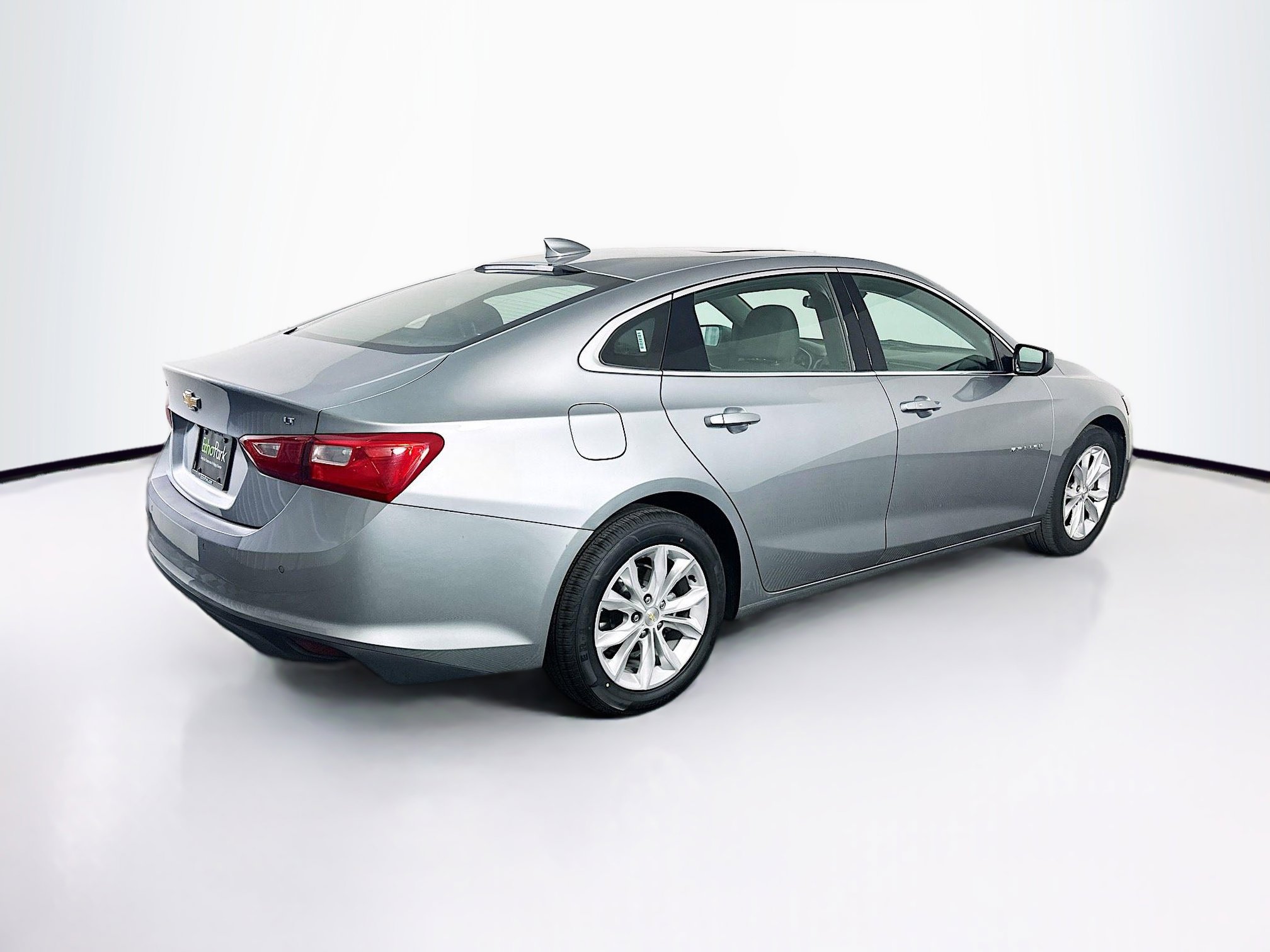 Used 2024 Chevrolet Malibu LT image 9
