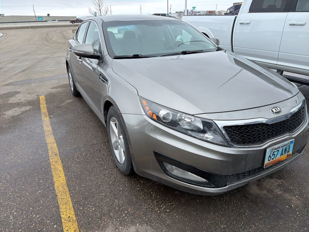 Used 2013 Kia Optima LX w/ Convenience Pkg image 2