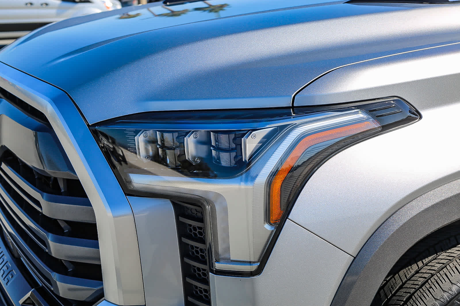 Used 2024 Toyota Tundra Limited AWD/4WD image 8