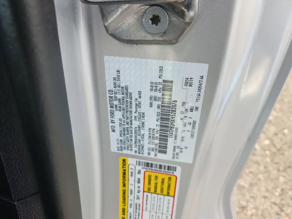 Used 2017 Ford Mustang Premium image 18