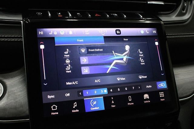 Used 2021 Jeep Grand Cherokee L Limited w/ Luxury Tech Group II image 37