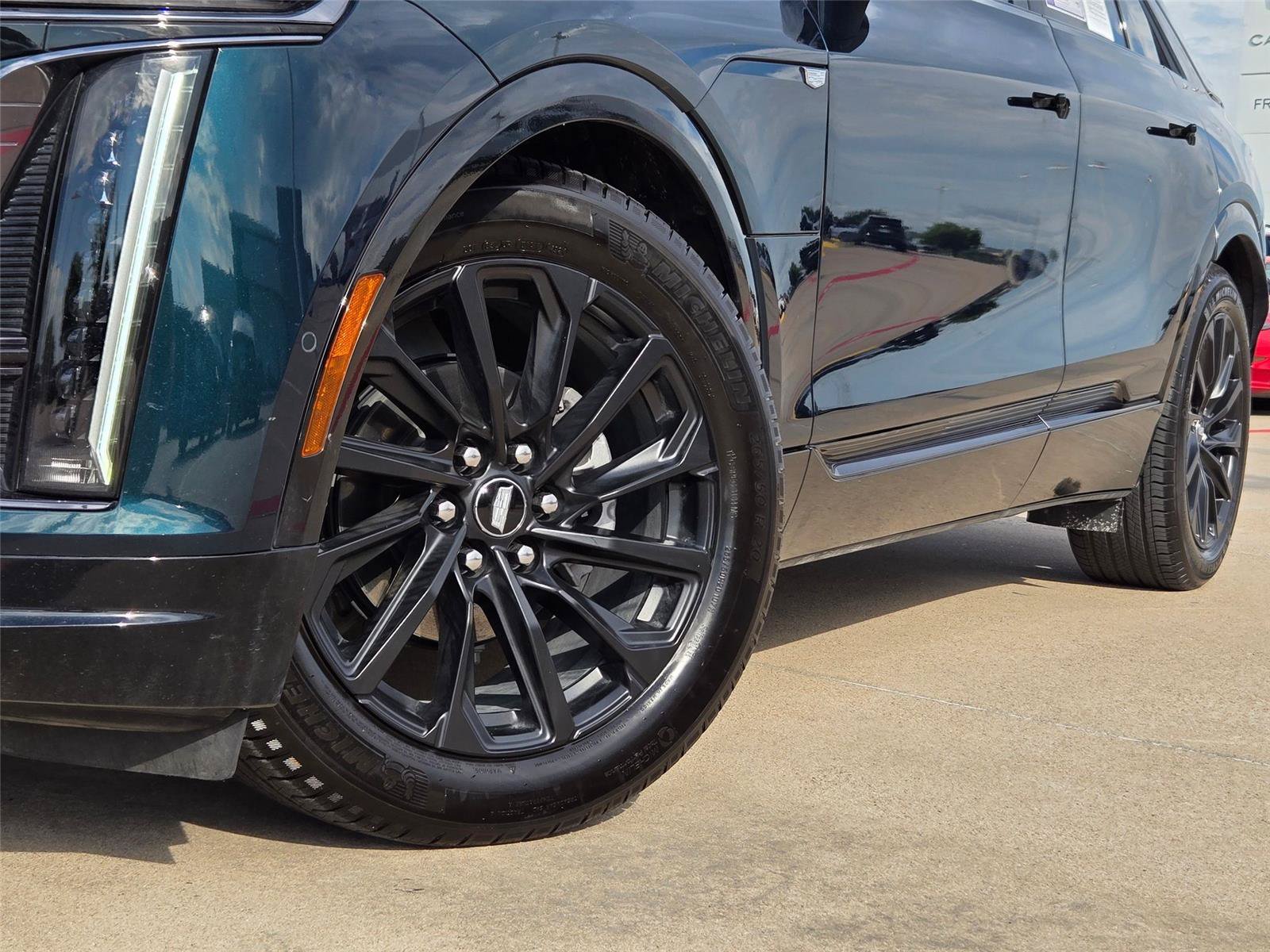 Certified 2024 Cadillac Lyriq Sport RWD image 8