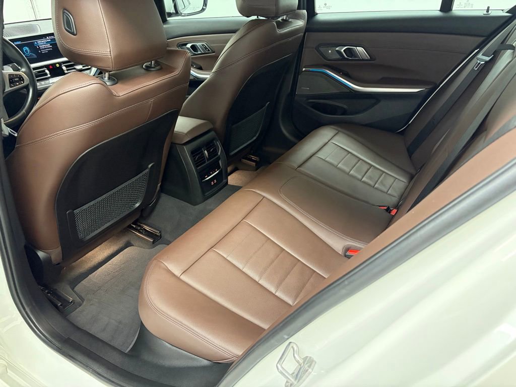 Used 2021 BMW 330e xDrive w/ Executive Package image 39