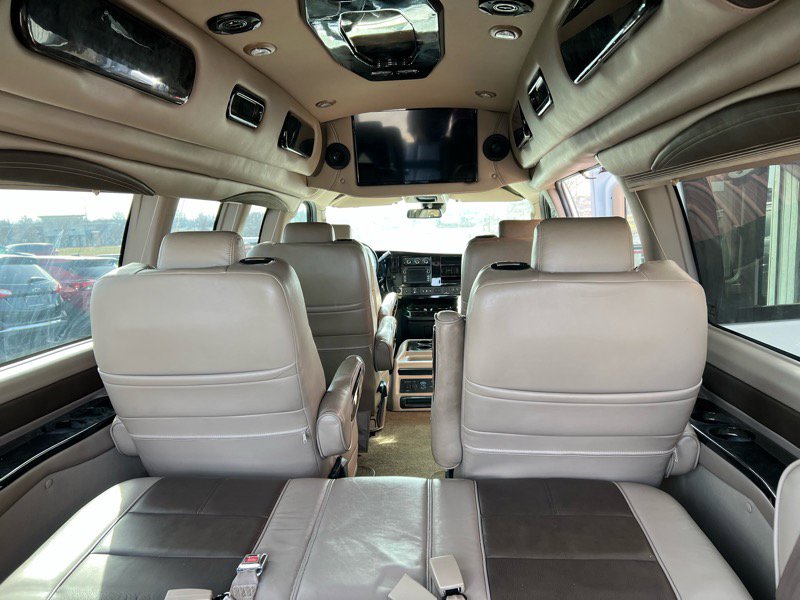 Used 2019 Chevrolet Express 2500 Extended w/ Enhanced Convenience Package image 7