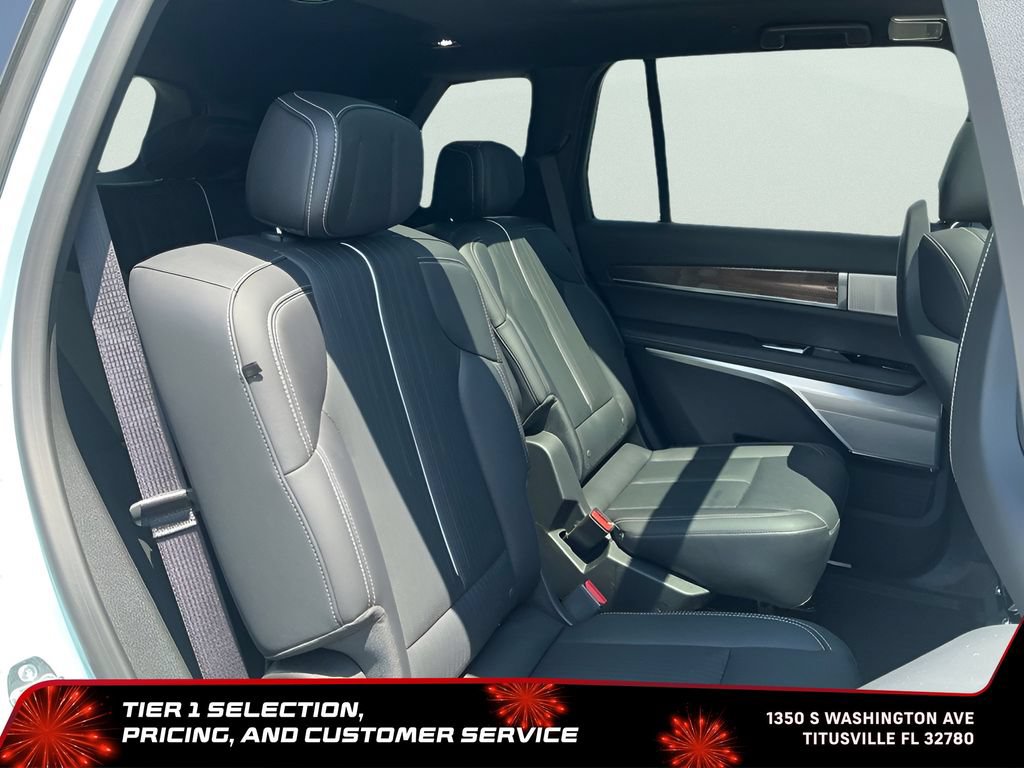 Used 2026 Cadillac Vistiq Sport w/ LPO, Floor Liner Package AWD/4WD image 22