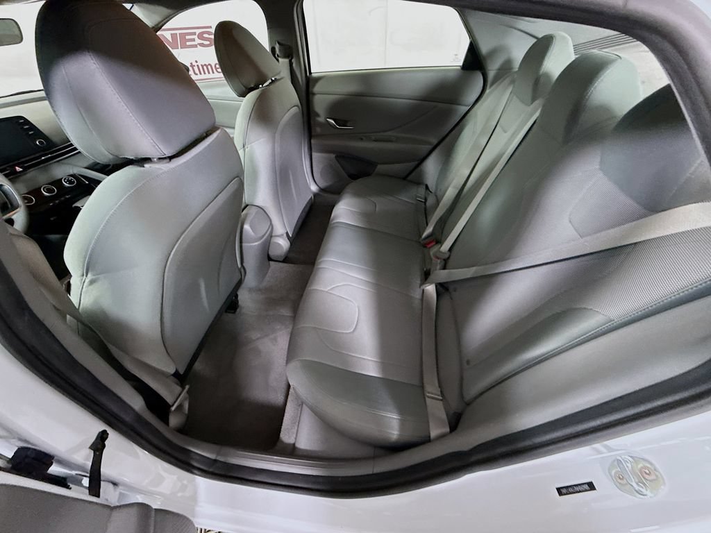 Certified 2022 Hyundai Elantra SE FWD image 26