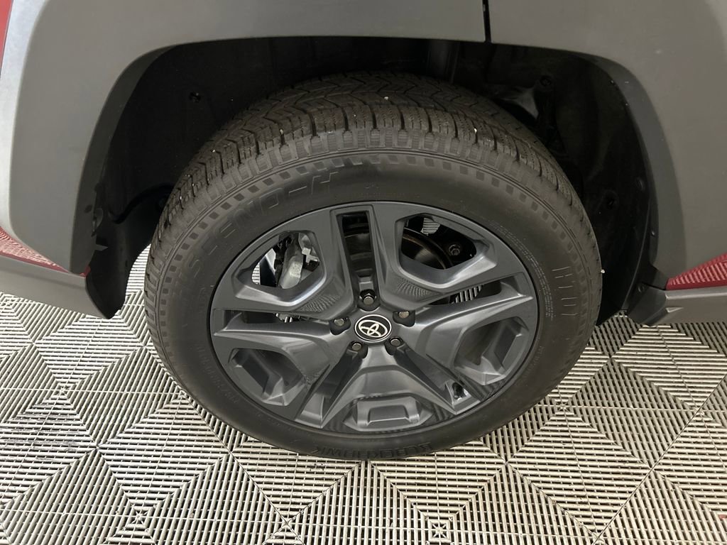 Used 2022 Toyota RAV4 Adventure image 9