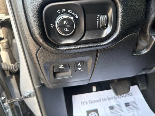 Used 2020 RAM 1500 Big Horn AWD/4WD image 16