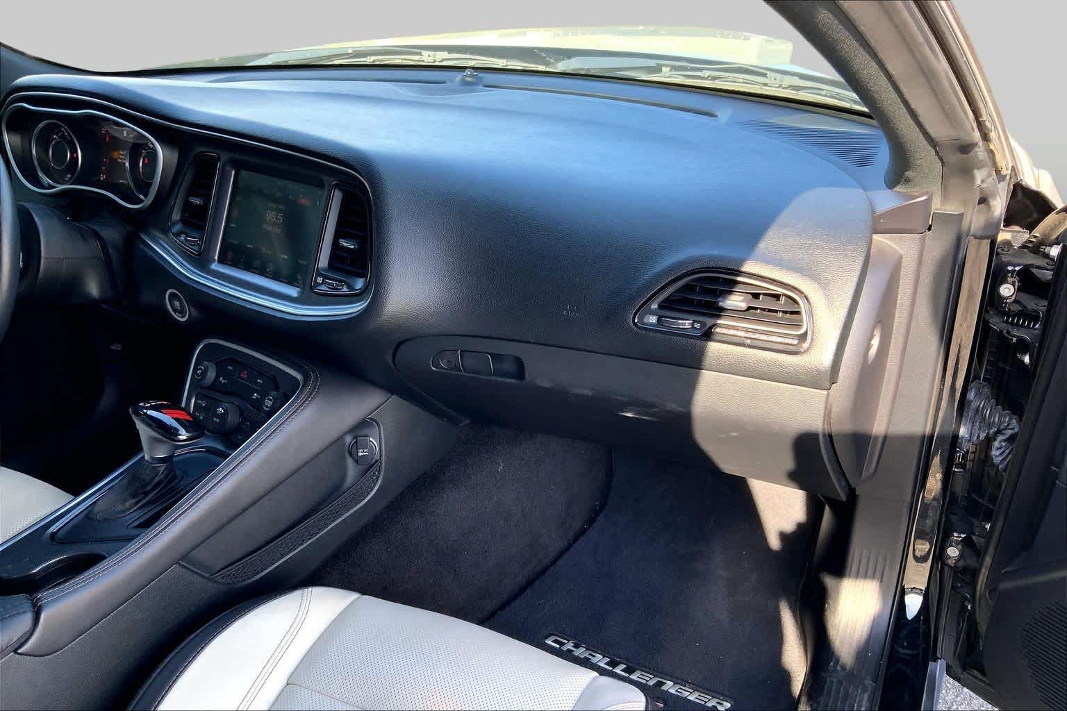 Used 2015 Dodge Challenger R/T w/ Quick Order Package 28D R/T RWD image 14