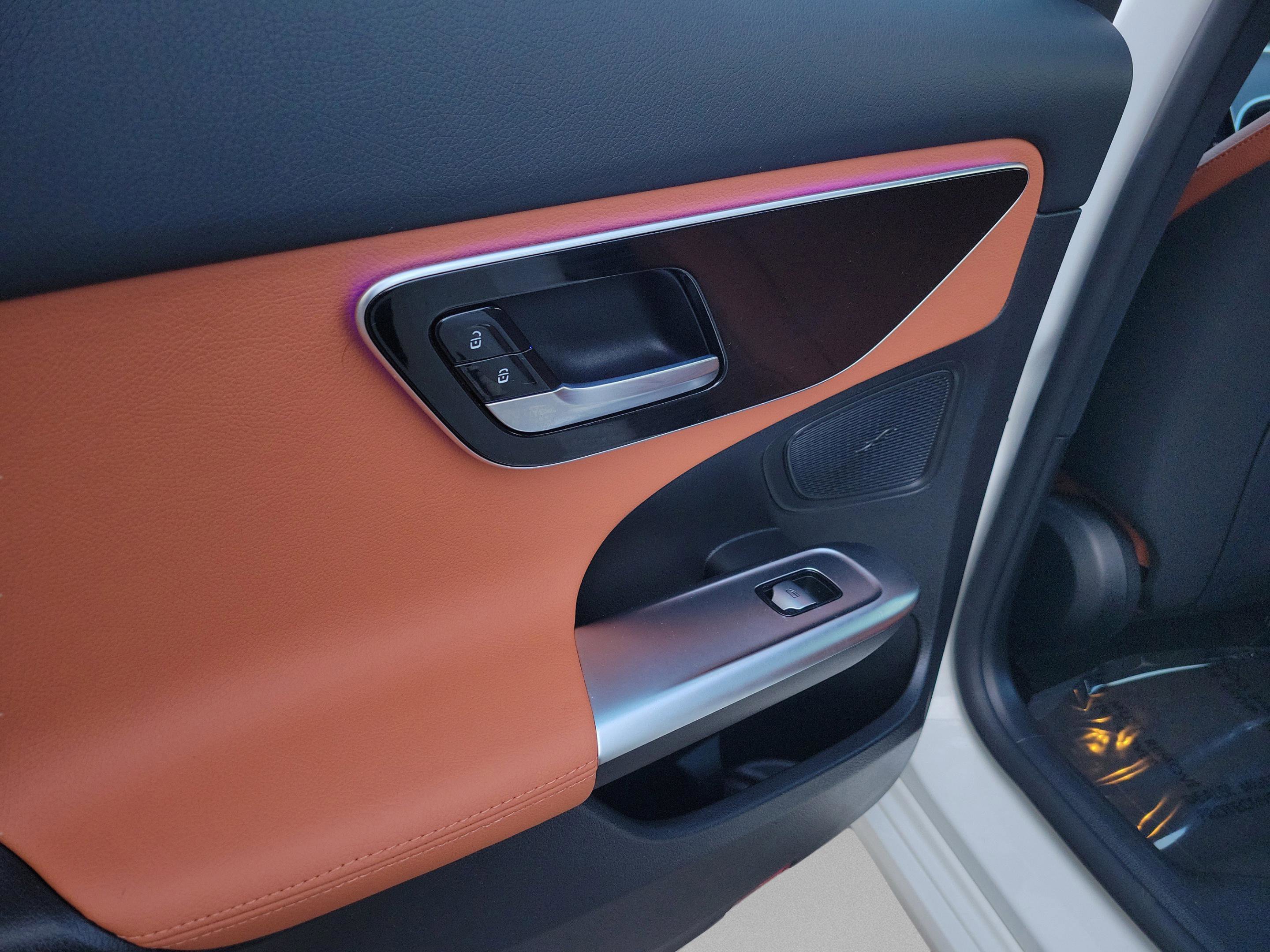 Certified 2025 Mercedes-Benz C 300 Sedan image 12