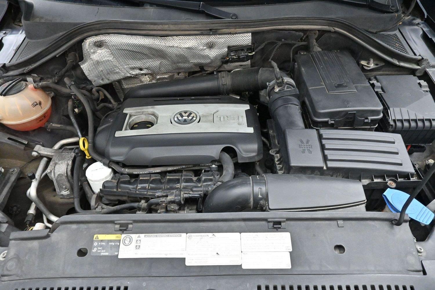 Used 2017 Volkswagen Tiguan Wolfsburg Edition AWD/4WD image 38
