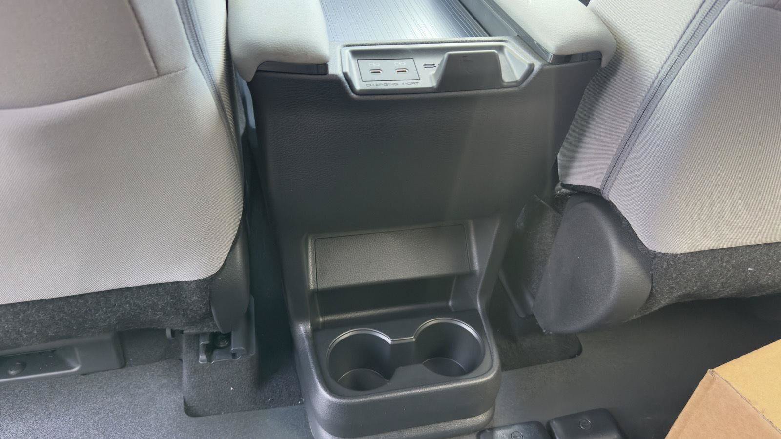 Used 2026 Toyota Sienna LE FWD image 24