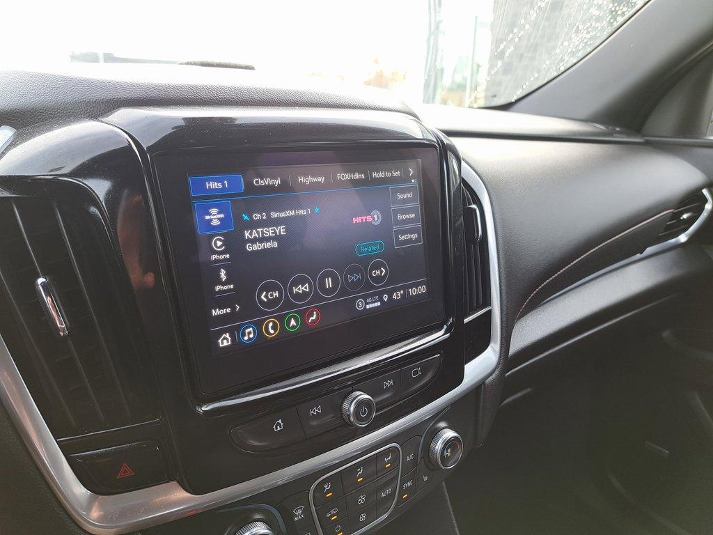 Used 2022 Chevrolet Traverse RS image 13