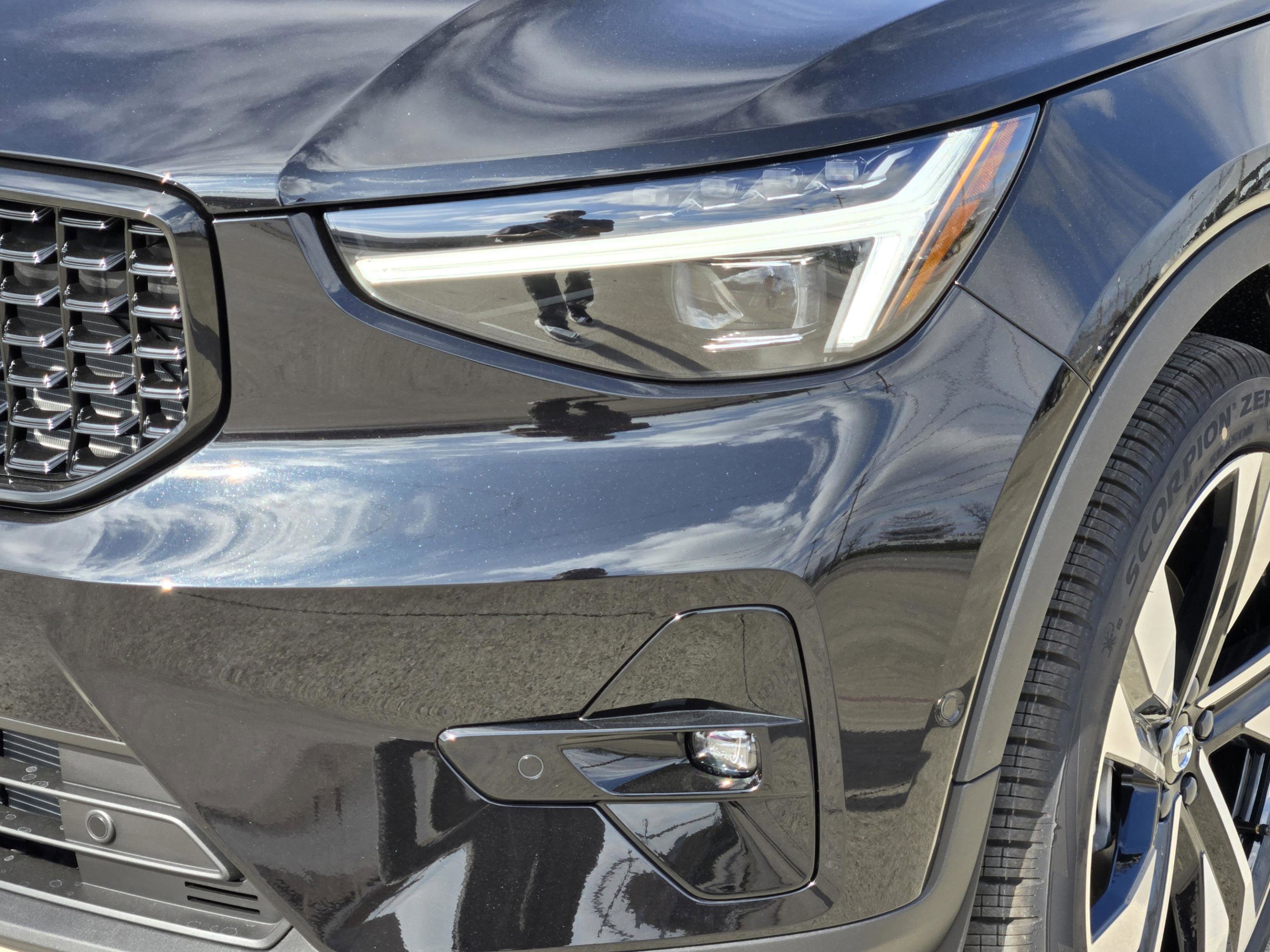 New 2026 Volvo XC40 B5 Ultra w/ Protection Package Premier AWD/4WD image 30