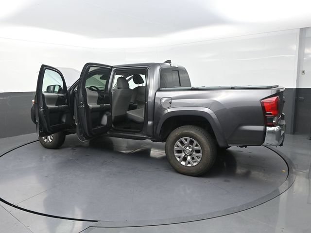 Used 2018 Toyota Tacoma SR5 RWD image 45