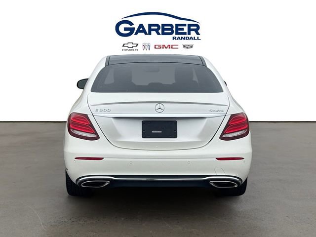 Used 2017 Mercedes-Benz E 300 4MATIC image 4