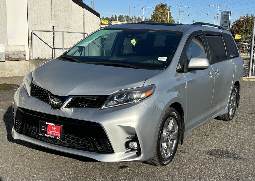 Certified 2019 Toyota Sienna SE