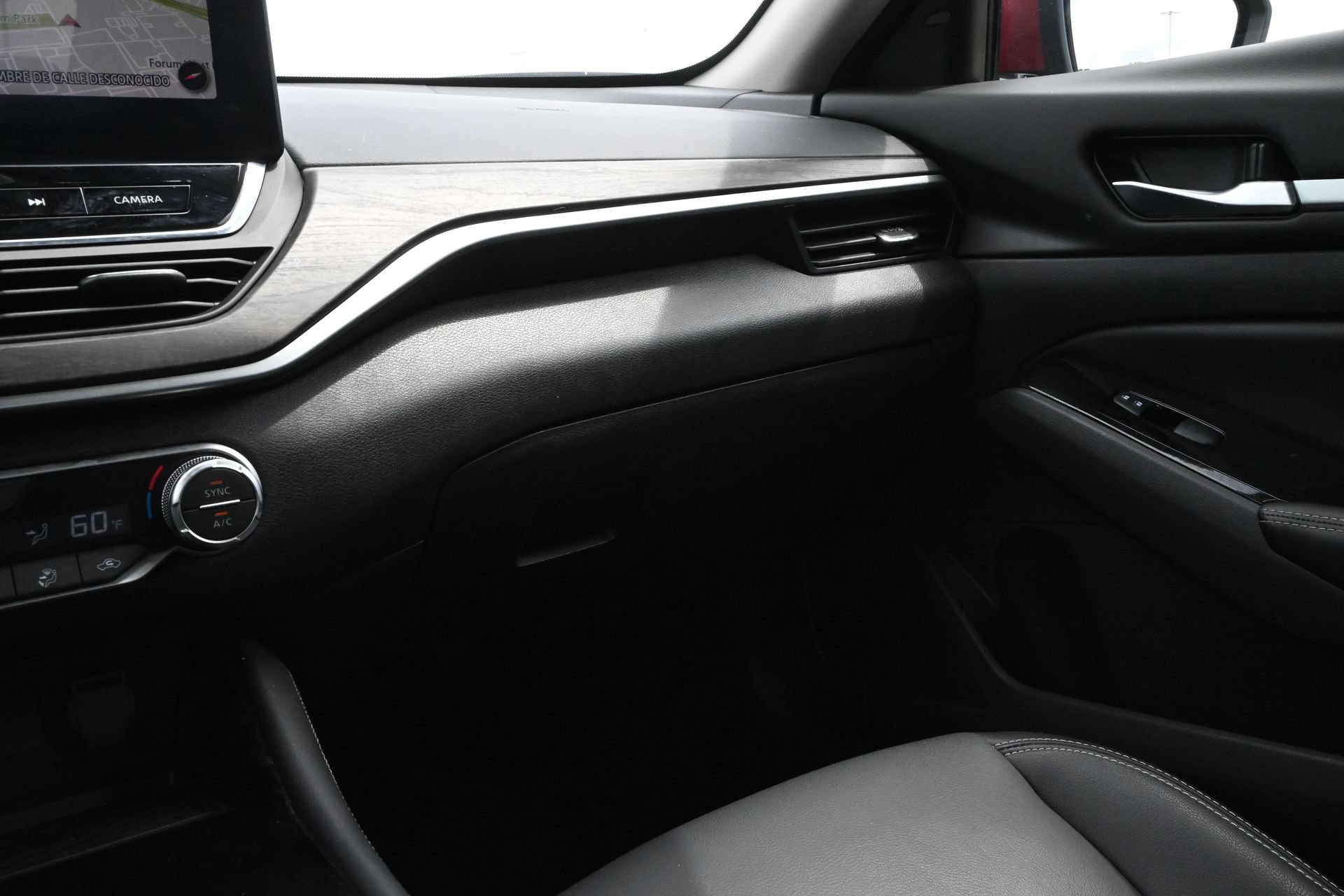 Used 2024 Nissan Altima 2.5 SL AWD/4WD image 9