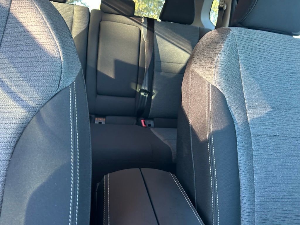 Used 2023 Nissan Rogue SV image 37